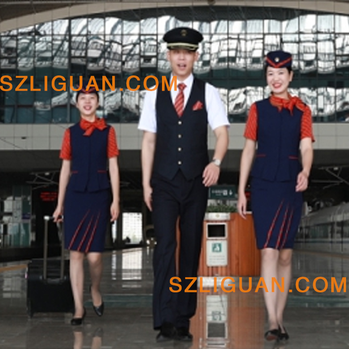 武汉铁路局高铁、动车乘务员制服风采