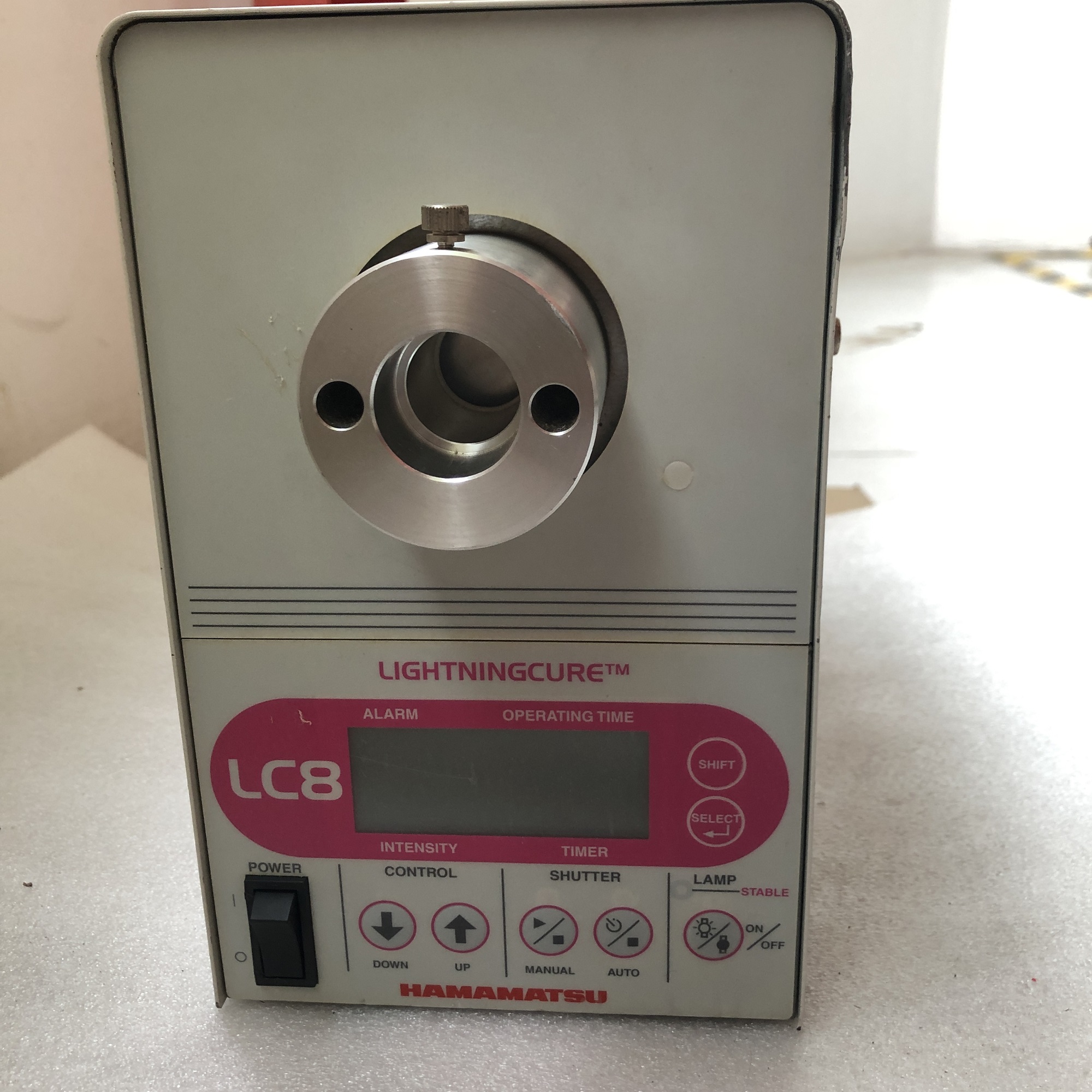 滨松Hamamatsu    LC8系列  L9588-03  可视光源装置