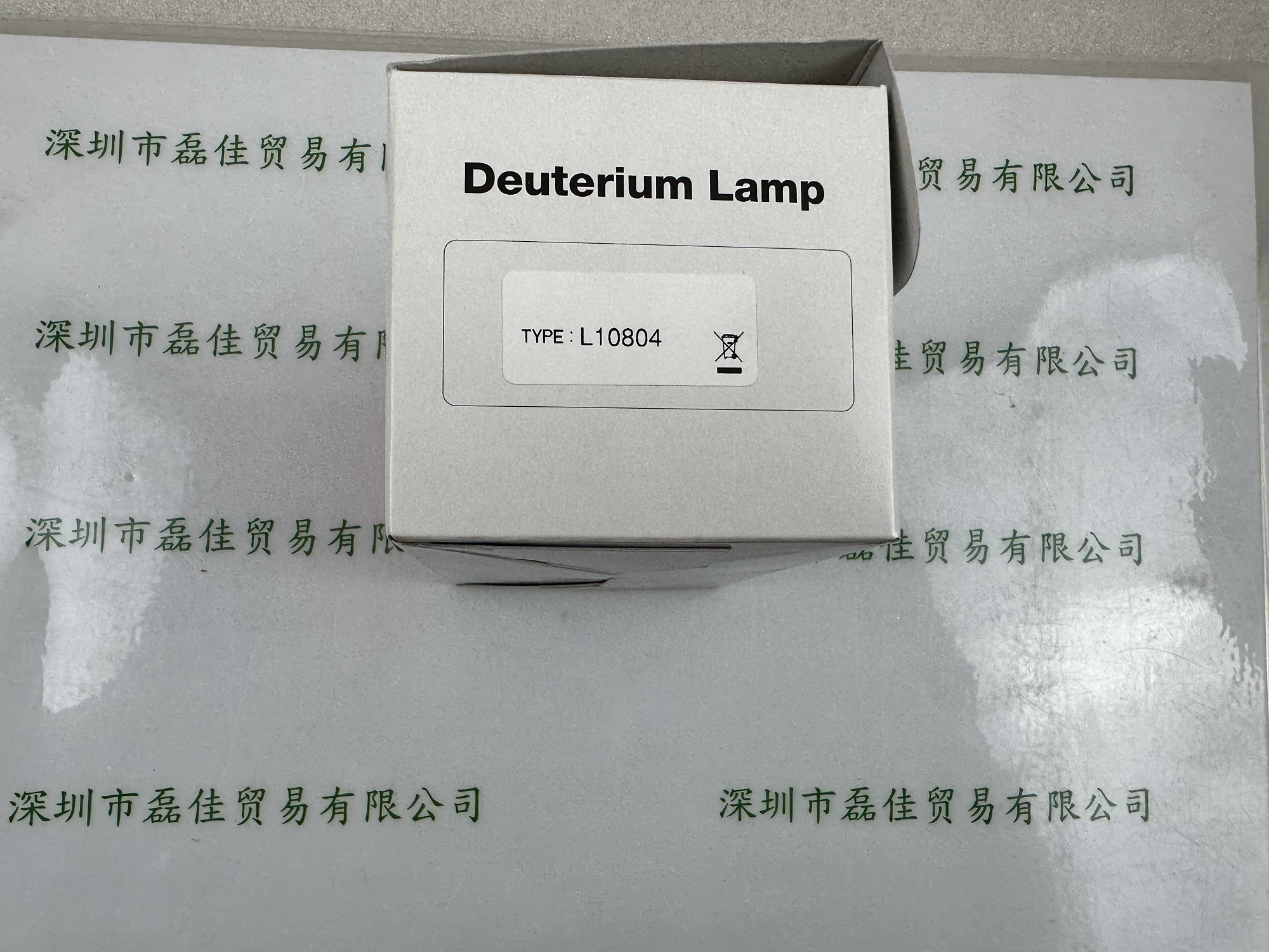 滨松HAMAMATSU  L10804  氘灯