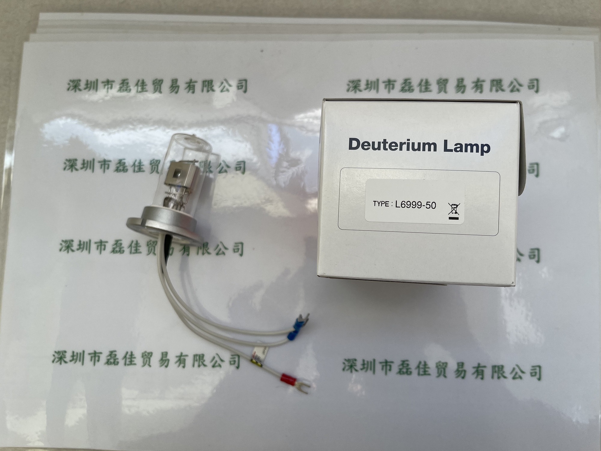 滨松HAMAMATSU  L6999-50   氘灯