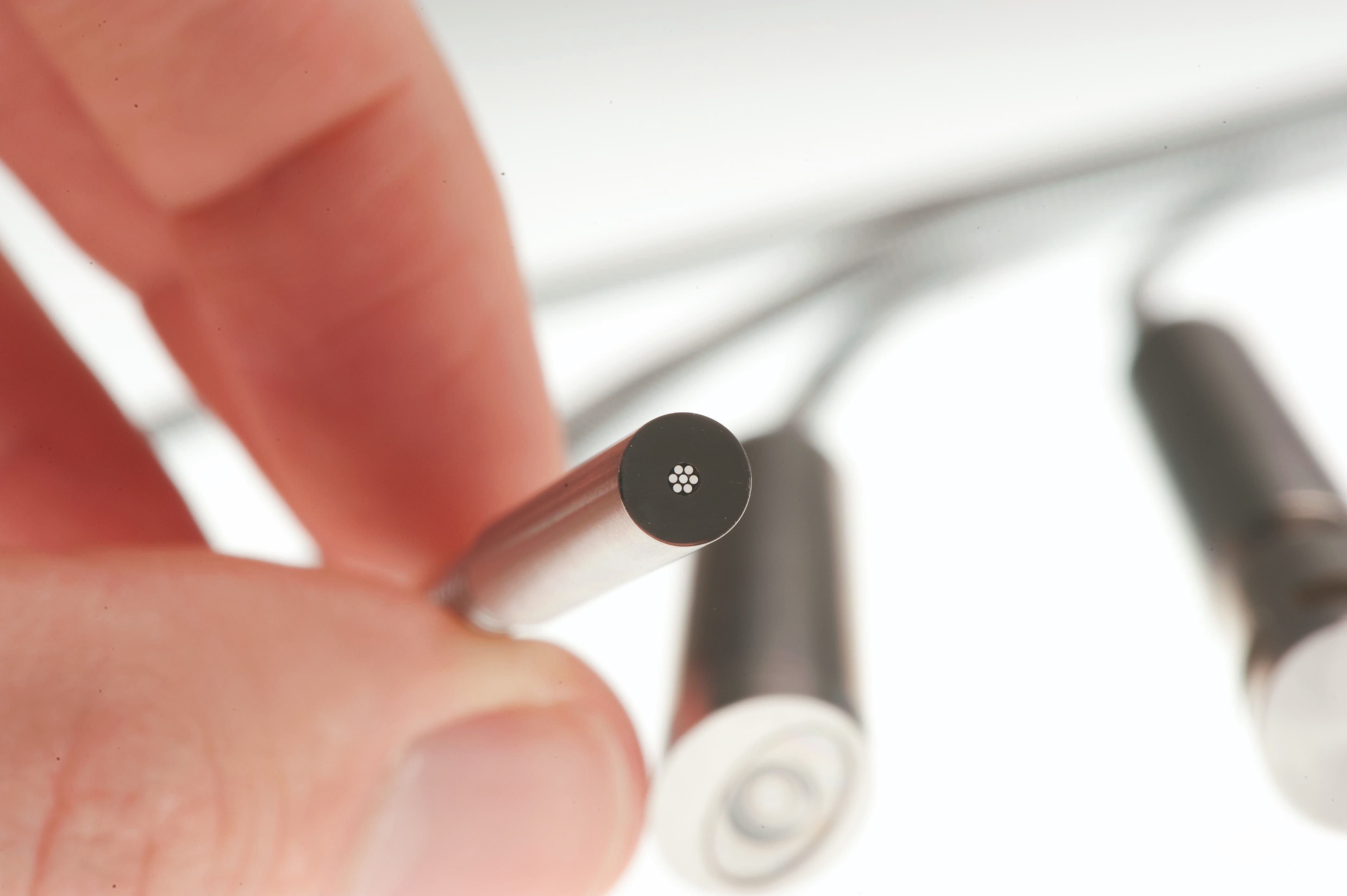 AVANTES爱万提斯 FCR-7UVIR200 带小型探针反射探头