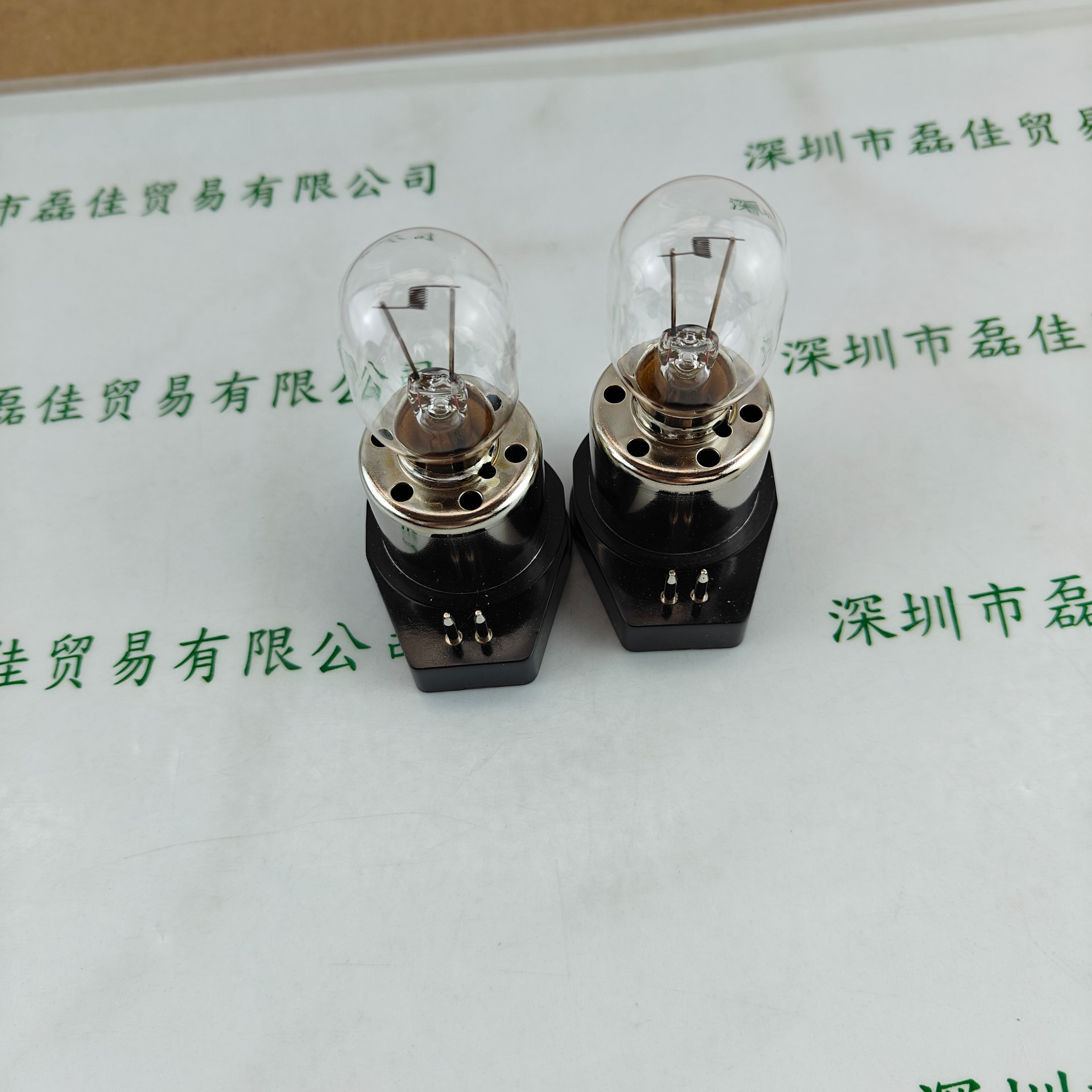 USHIO牛尾 SM-8C102(6V30W) 带底座灯泡