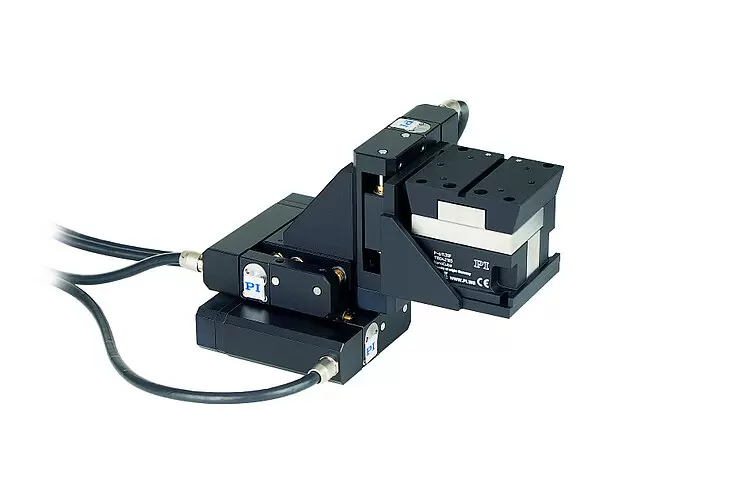 PI普爱 F-131.3SD1 强大的光纤对准系统