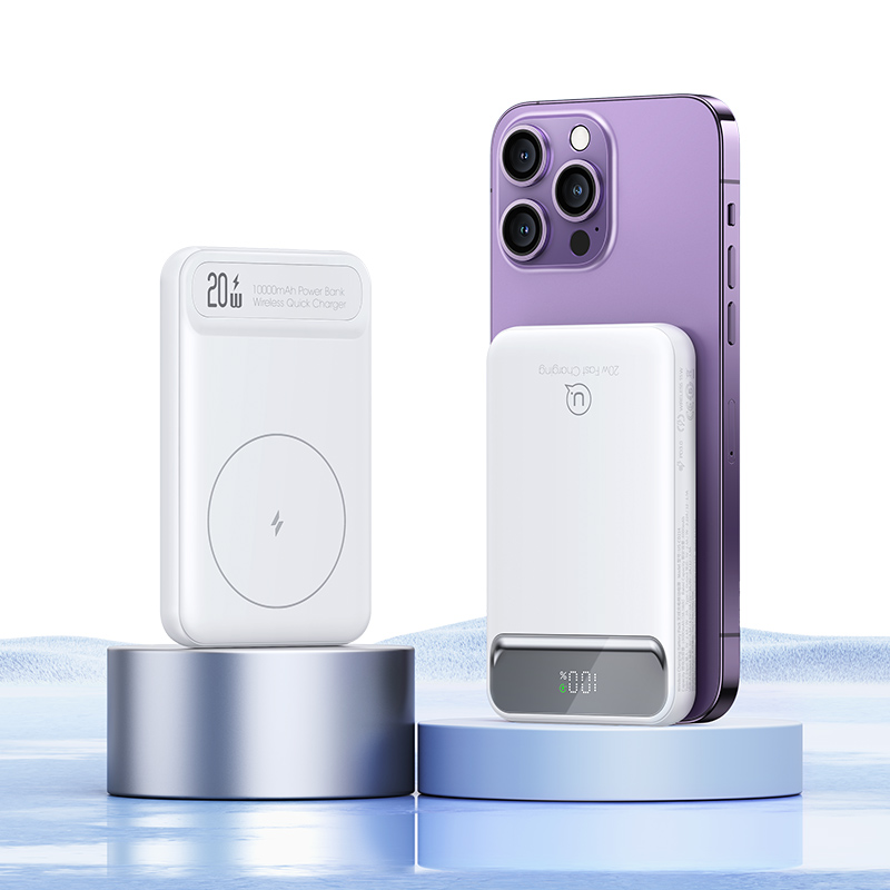 PB72 PD 20W+QC3.0 双口快充数显便携式磁吸无线充移动电源 10000mAh