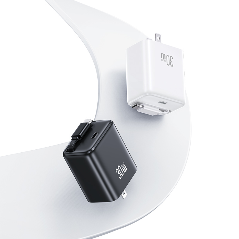 易充系列 30W Type-C伸缩线充电器（美规）