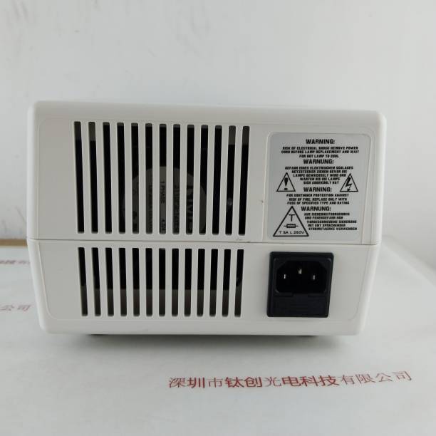 Dolan-Jenner Fiber-Lite MI-150 光源机