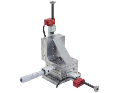 NEWPORT   优铂特    9067-XYZ-PNP-M    交叉滚珠轴承 Picomotor 线性平移台