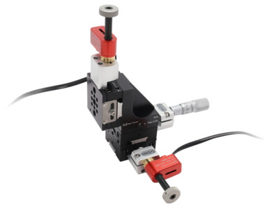 NEWPORT   优铂特    9065-XYZ-PNP    0.5英寸行程滚珠轴承压电线性位移台