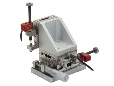 NEWPORT   优铂特    9063-XYZ-NPP    1.0英寸行程哥特式曲拱压电线性位移台