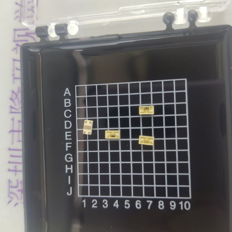 EXCELITAS埃塞力达 TPGAD1S11A-4A-905nm 1x4 SMD  脉冲激光二极管阵列