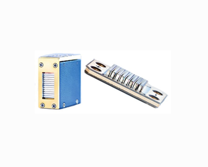 Sintec 新特   CW 半导体激光叠阵