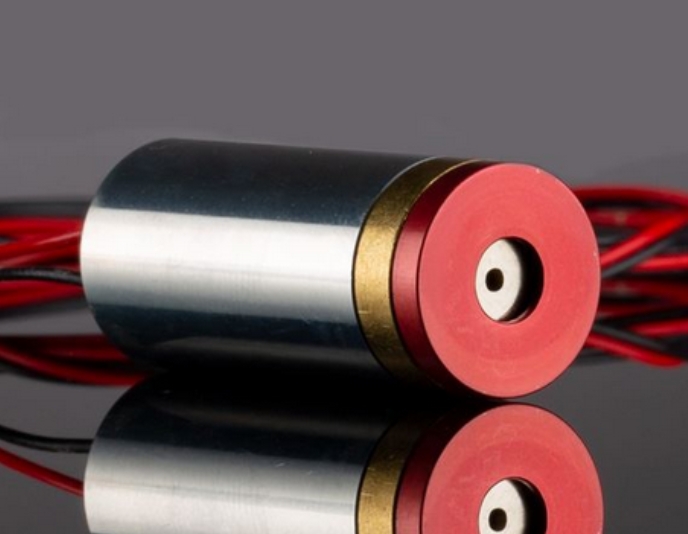 Edmund 爱特蒙特   0.95mw，670nm， VHK 圆光束可见激光器