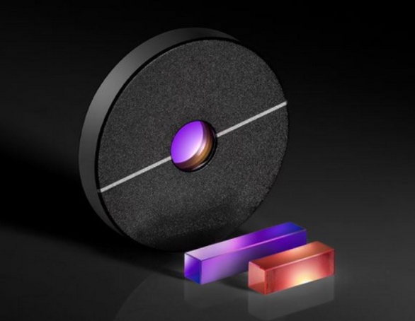 Edmund 爱特蒙特   15 x 15 x 7mm, 532nm SHG, Type I KDP Nonlinear Crystal非线性晶体