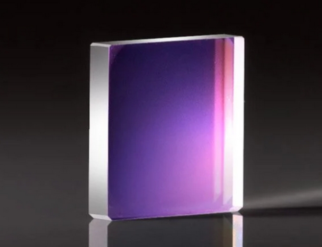 Edmund 爱特蒙特   6 x 6 x 0.9mm, 1030nm SHG, Type I LBO Nonlinear Crystal非线性晶体