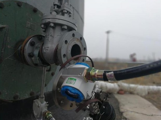 工业级有线、无线产品在油田采油现场监测控制配套的应用