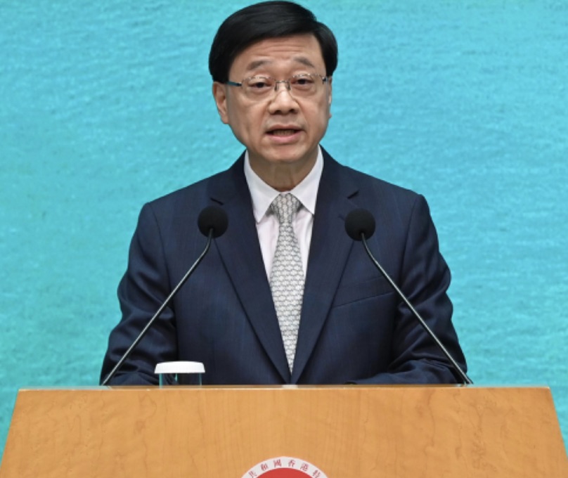 李家超率团赴穗出席第十五届全运会组委会成立大会
2024年04月11日