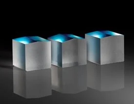 Edmund爱特蒙特 25mm直径 x 75mm焦距，镀可见光0°膜，柱面透镜