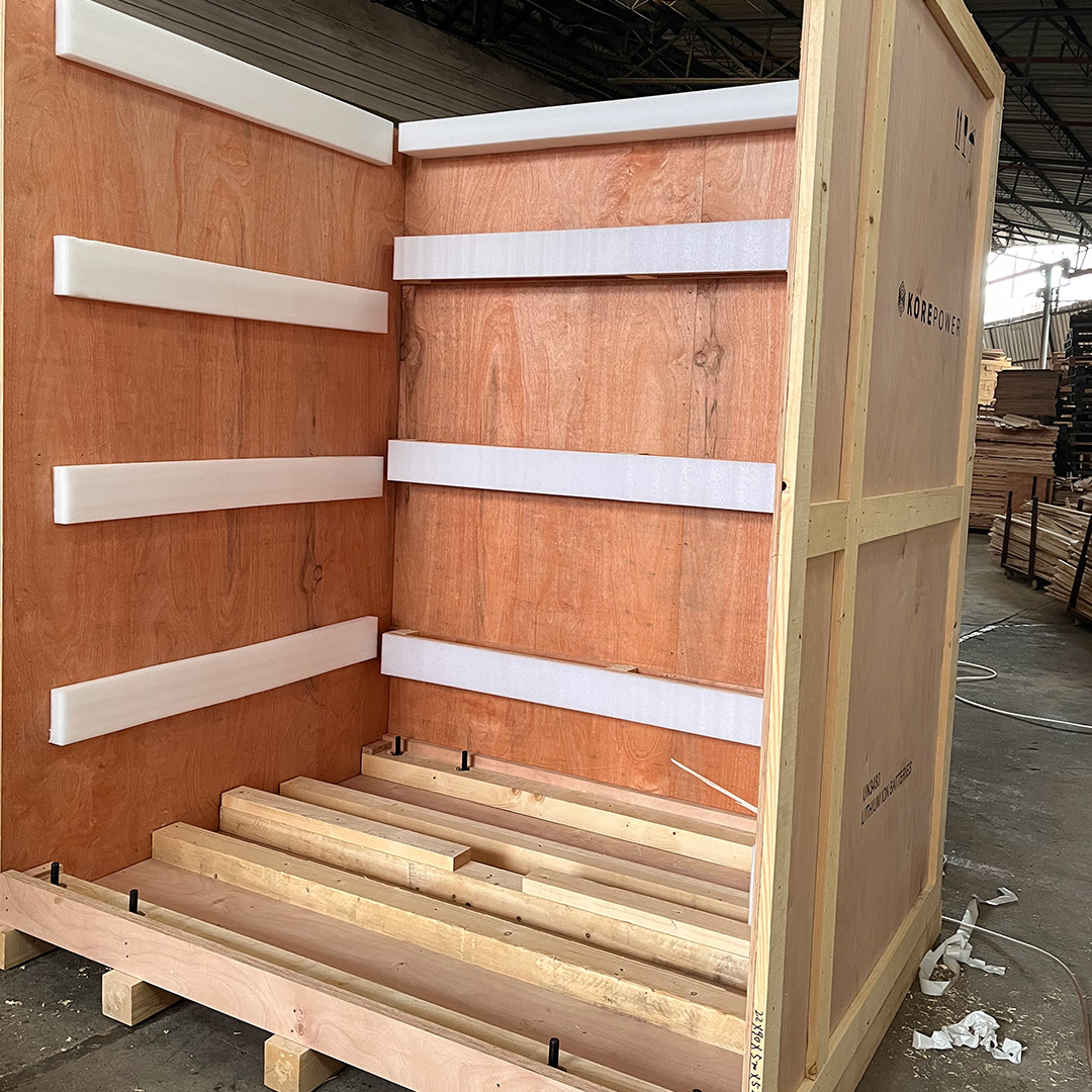 定制防撞包装箱