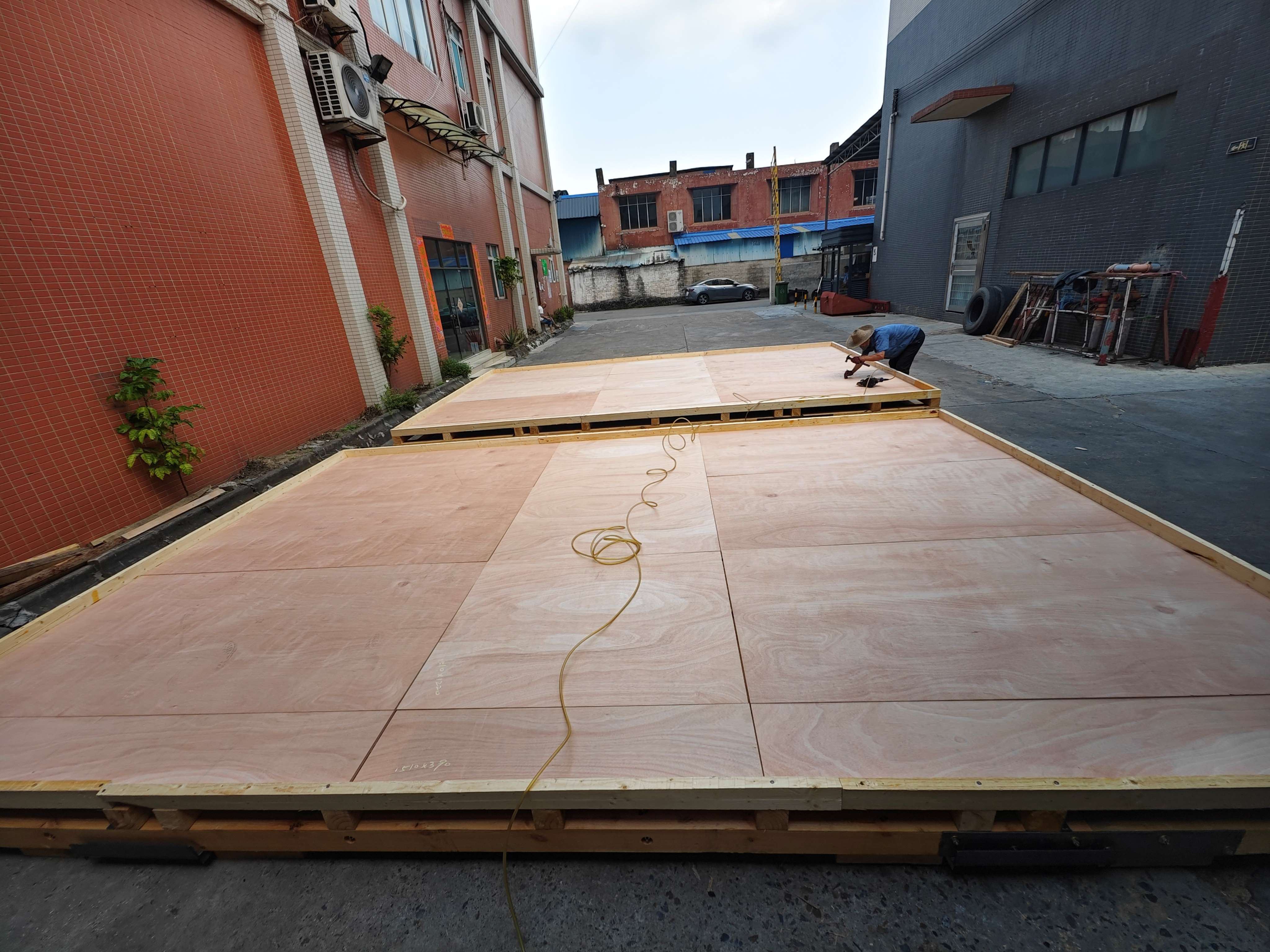 重型设备底座包装