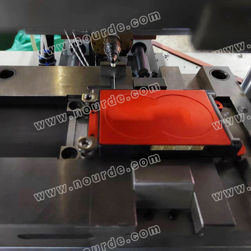 锂电池保护板(BMS)低压注塑解决方案