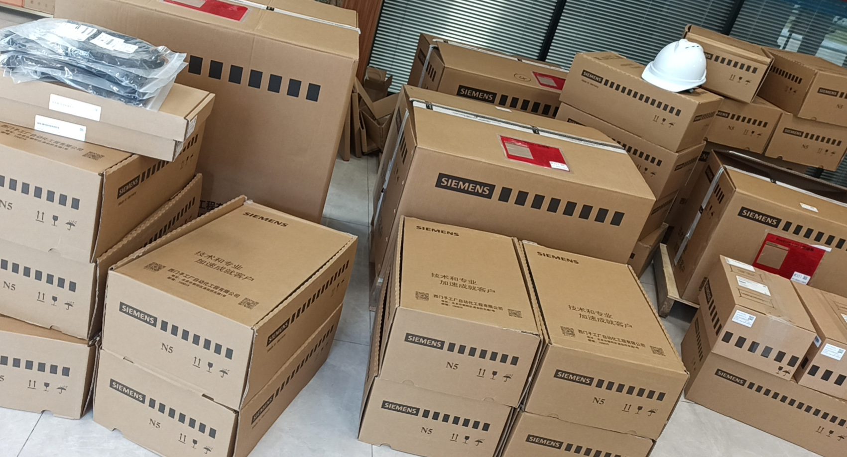 SIEMENS西门子备件6SL3351-1AE33-1AA2