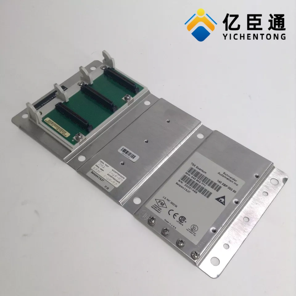 SCHNEIDER 140XBP00300機架背板