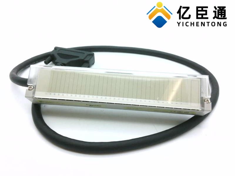 SCHNEIDER 140XTS00203连接电缆