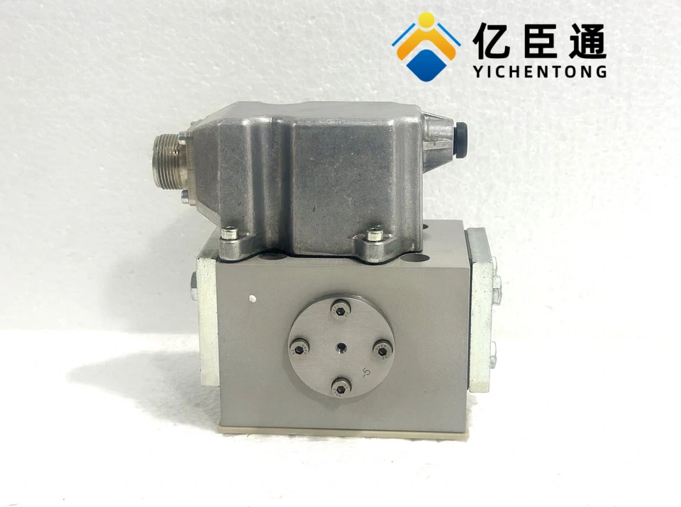 MOOG D634-501A驱动阀
