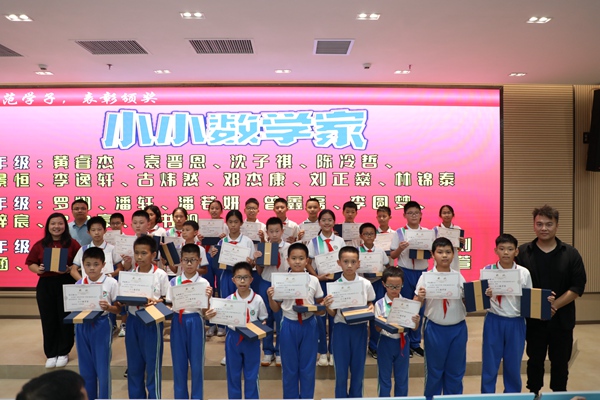 04dd57fe7acc1447c14297cf41ee7e58.jpg