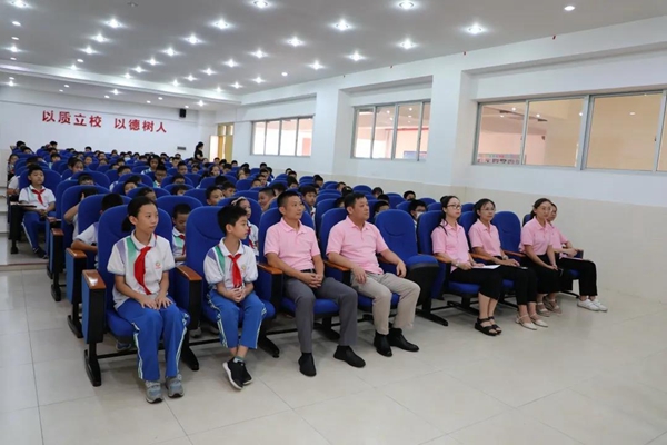 2ea031ef5068fadea38f7c86f1067eee.jpg