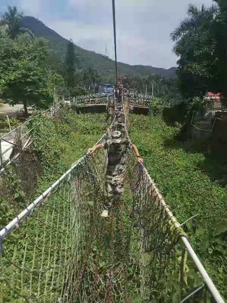 飞夺泸定桥.jpg