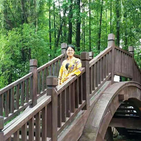 杨海霞.jpg