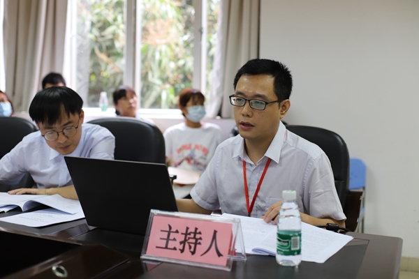 3吴宇亮主任作镇级课题开题报告.jpg