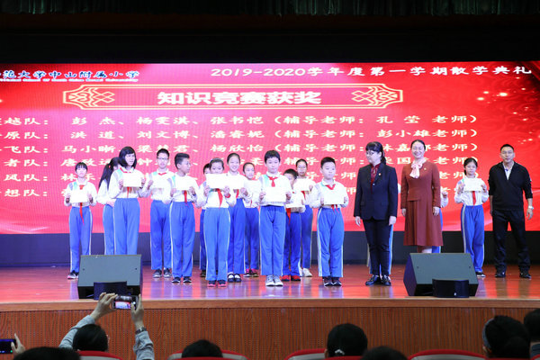 9dca7c620a243a403e96ec68abc08796.jpg