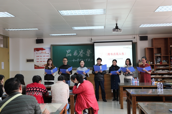 aef952887b023fe012a24f0bf3b12a8c.jpg