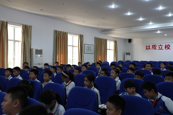 小学校区讲座现场.JPG
