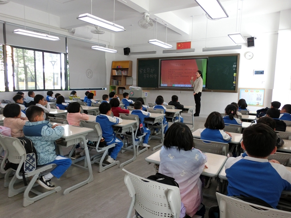 c5bfc7076035967fe1981fb3e0a9f4e8.jpg