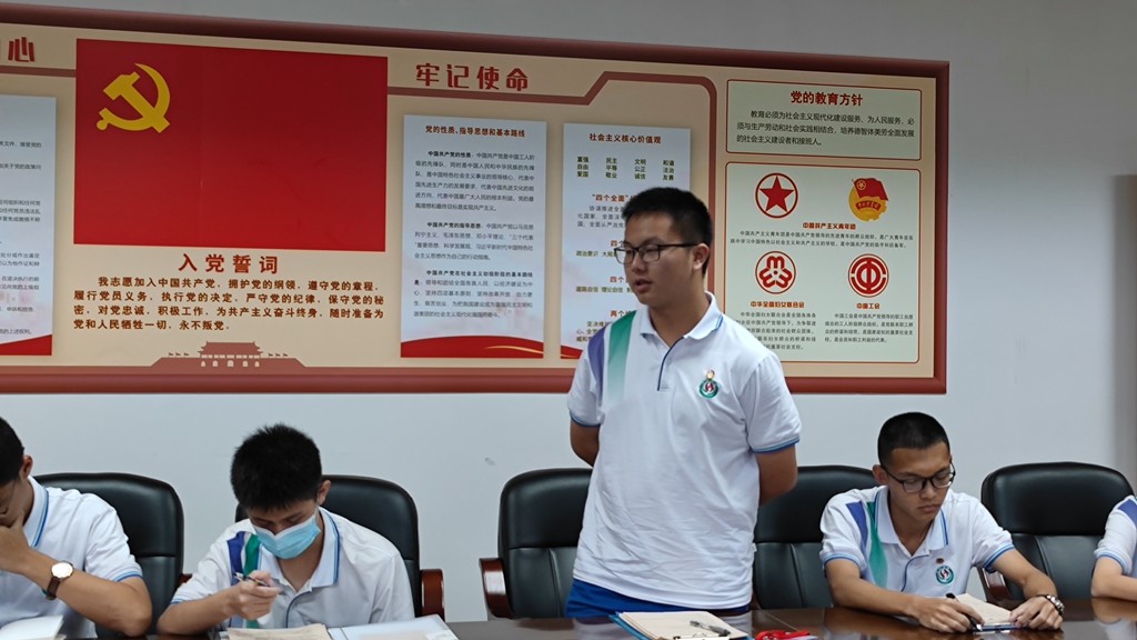 c82d2af2009c40f7096da63208a08acf.jpg