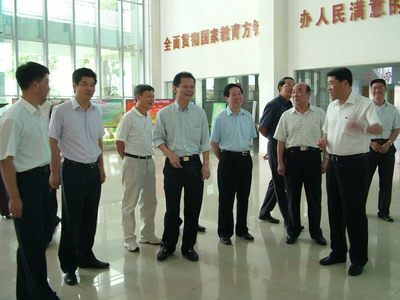 d5f83670cd384bcad0512a92d389b79e.jpg