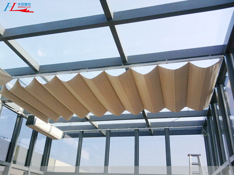 电动折叠式天棚帘