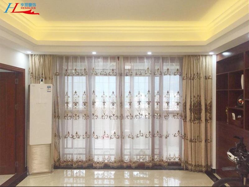 电动升降带开合帘