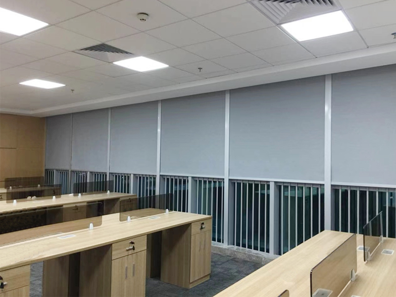 Manual roller shutter (with shading groove)