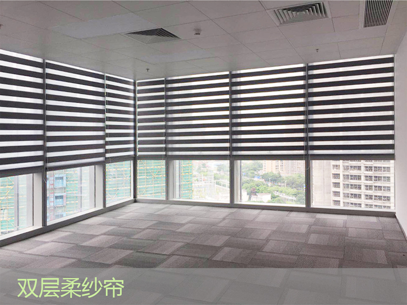 Manual soft gauze curtain