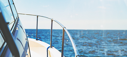 李克强参观优美科,望推进互利合作