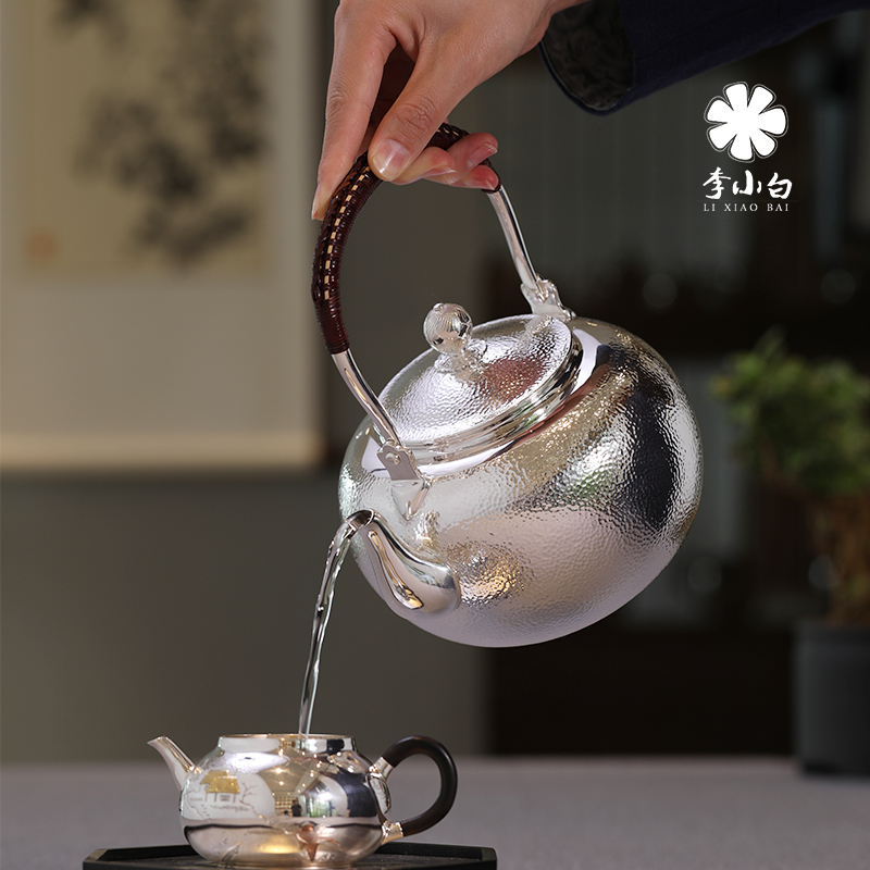 李小白纯银银壶-锤点银壶