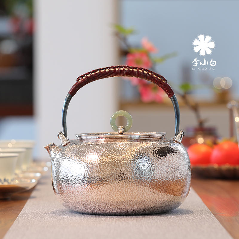 致远-李小白纯银锤点银壶