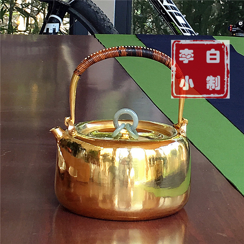李小白纯金金壶-开韵