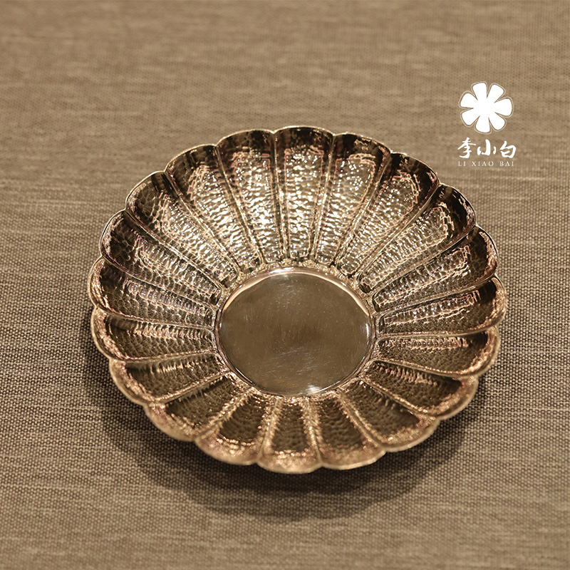 李小白纯银茶配-纯银锤点菊瓣杯托、杯碟