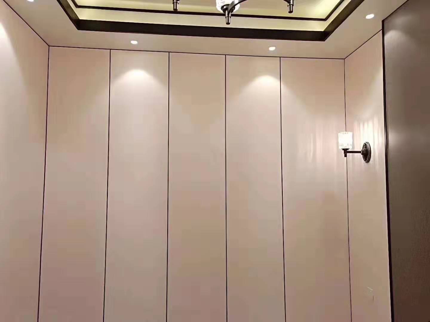 竹木纤维集成护墙板，集成墙面--在今后必将成为装修首选。