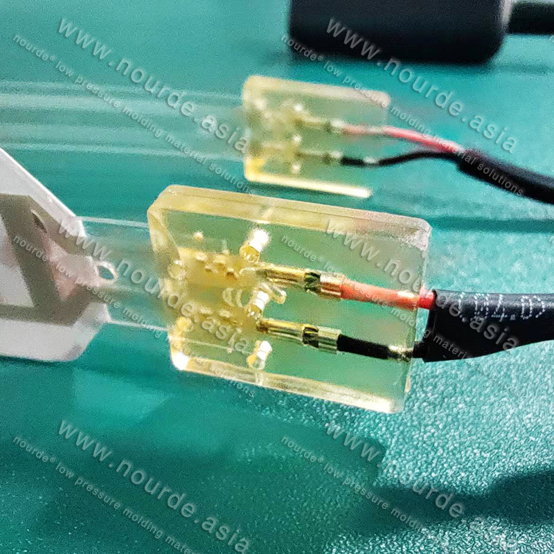 FPC软板低压注塑包胶